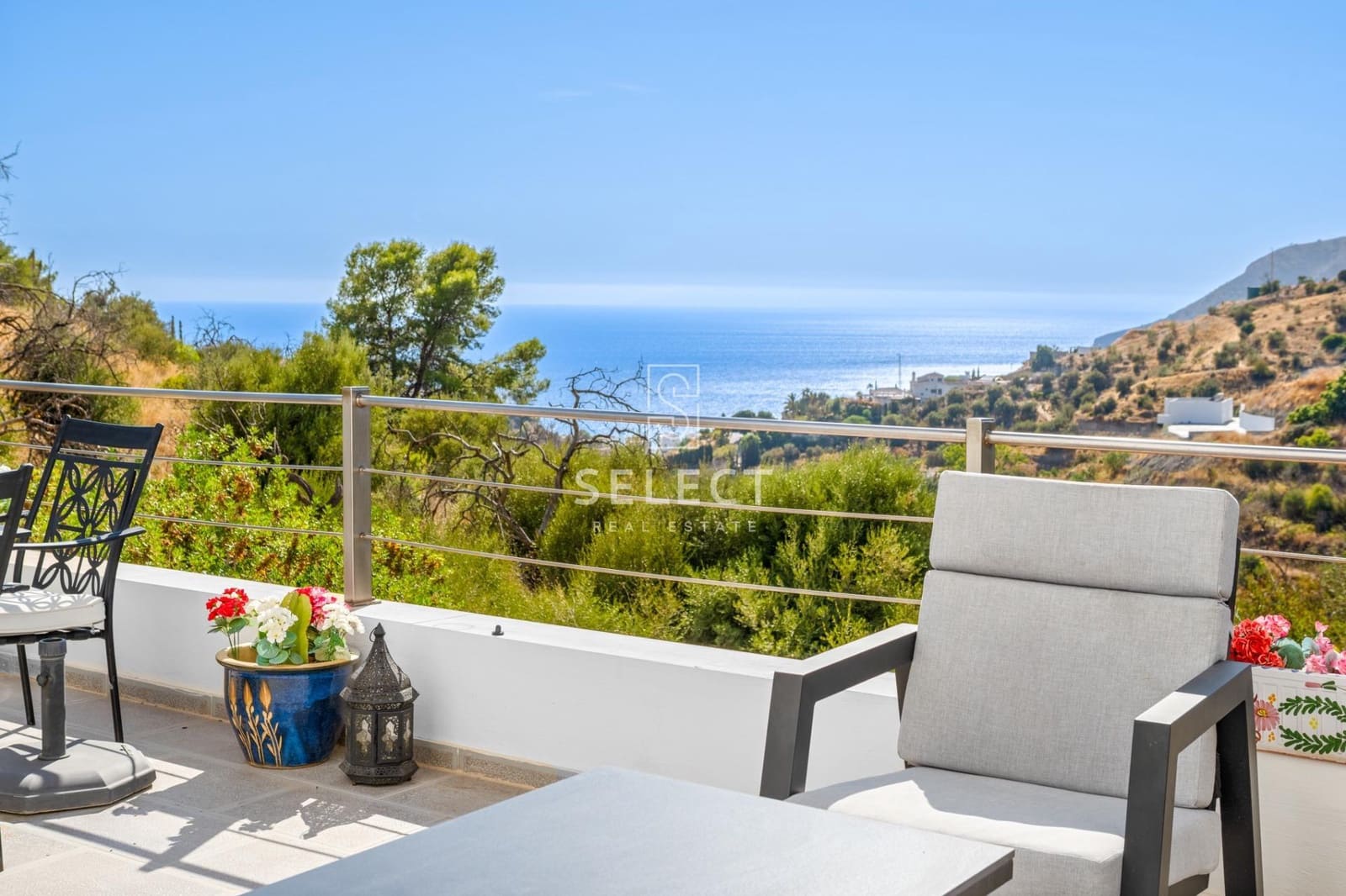 5 soveværelse Villa til salg i La Herradura med swimmingpool - € 995.000 (Ref: 10136112)