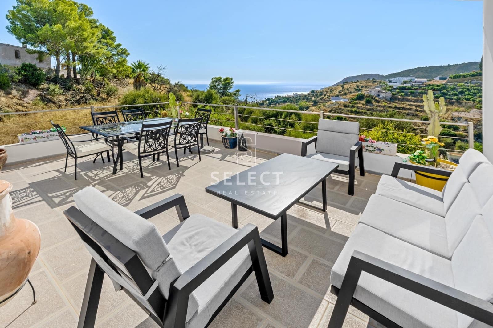 5 soveværelse Villa til salg i La Herradura med swimmingpool - € 995.000 (Ref: 10136112)