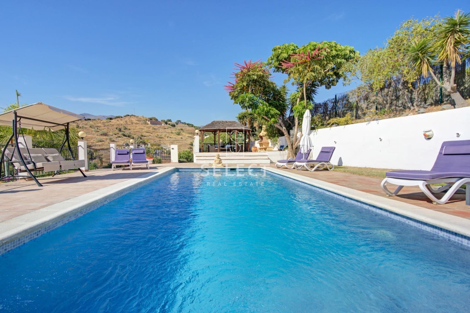 5 soveværelse Villa til salg i La Herradura med swimmingpool - € 995.000 (Ref: 10136112)