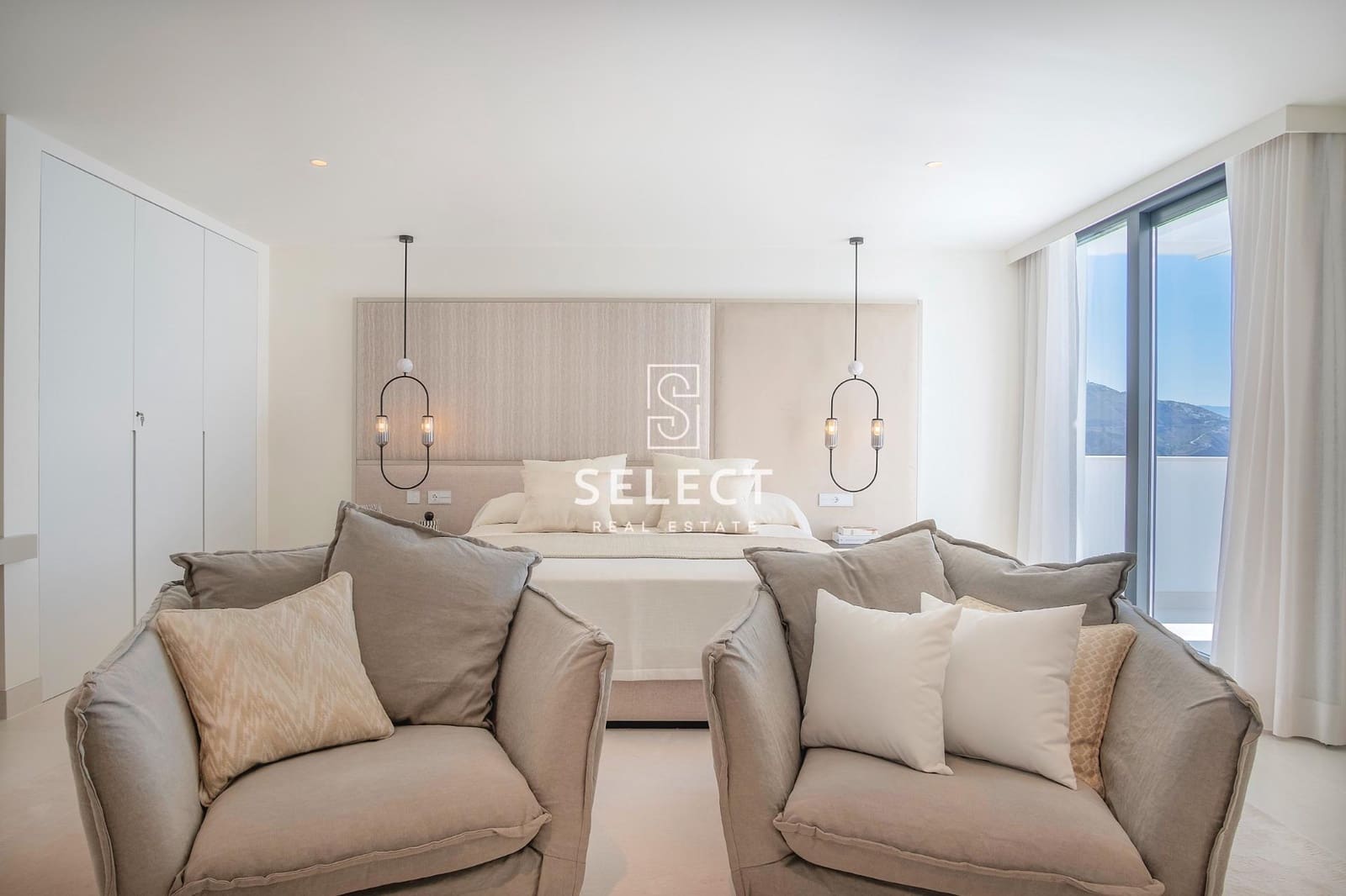 4 bedroom Villa for sale in Almunecar with pool garage - € 1,525,000 (Ref: 8519421)