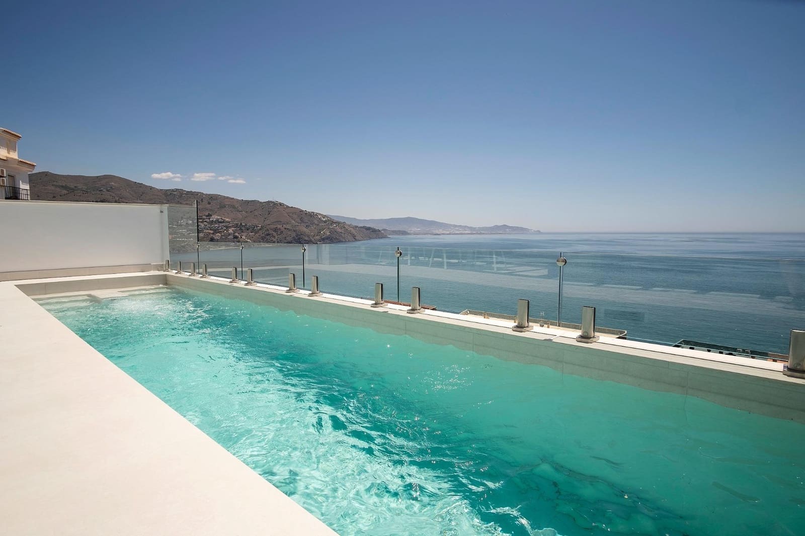 4 bedroom Villa for sale in Almunecar with pool garage - € 1,525,000 (Ref: 8519421)
