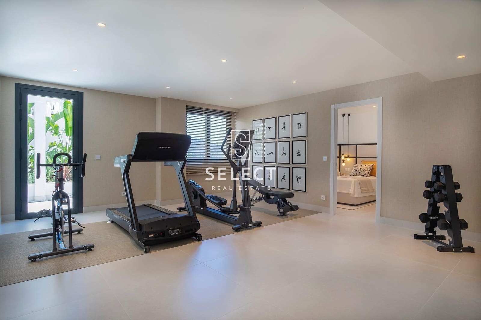 4 bedroom Villa for sale in Almunecar with pool garage - € 1,525,000 (Ref: 8519421)