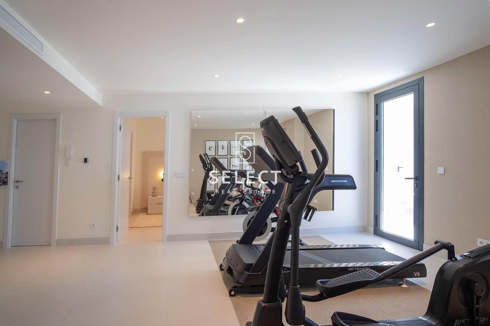 4 bedroom Villa for sale in Almunecar with pool garage - € 1,525,000 (Ref: 8519421)