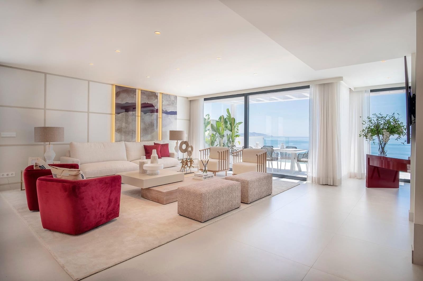 4 bedroom Villa for sale in Almunecar with pool garage - € 1,525,000 (Ref: 8519421)