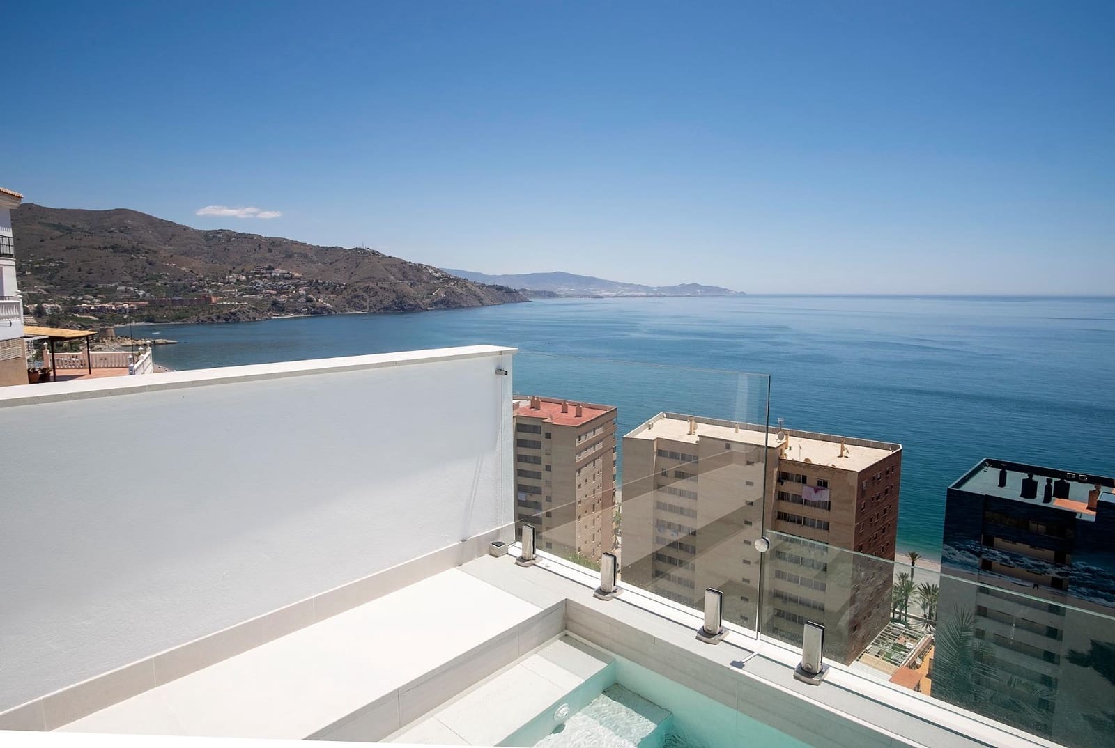 4 bedroom Villa for sale in Almunecar with pool garage - € 1,525,000 (Ref: 8519421)