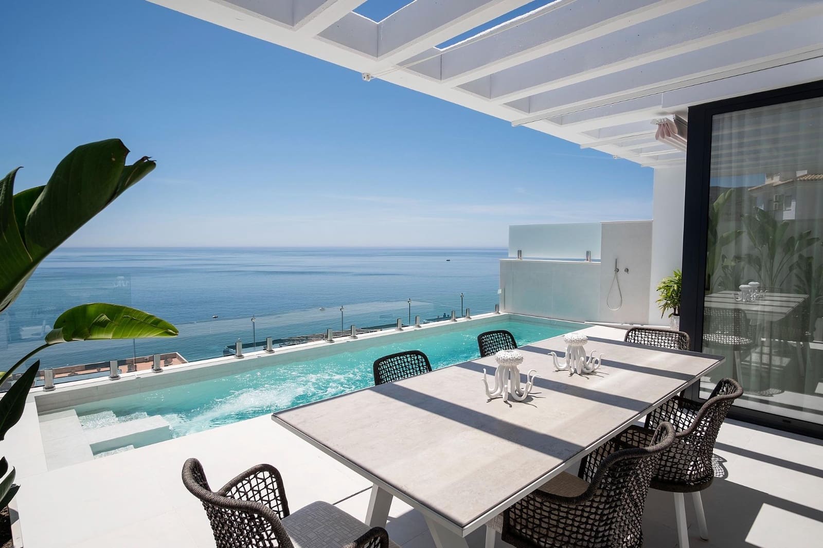4 bedroom Villa for sale in Almunecar with pool garage - € 1,525,000 (Ref: 8519421)