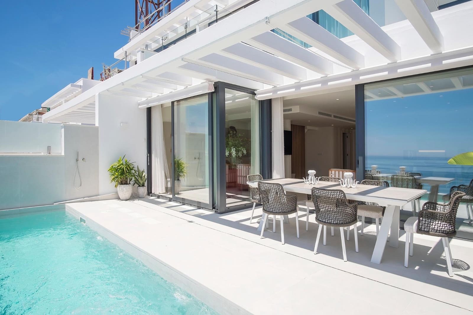 4 bedroom Villa for sale in Almunecar with pool garage - € 1,525,000 (Ref: 8519421)