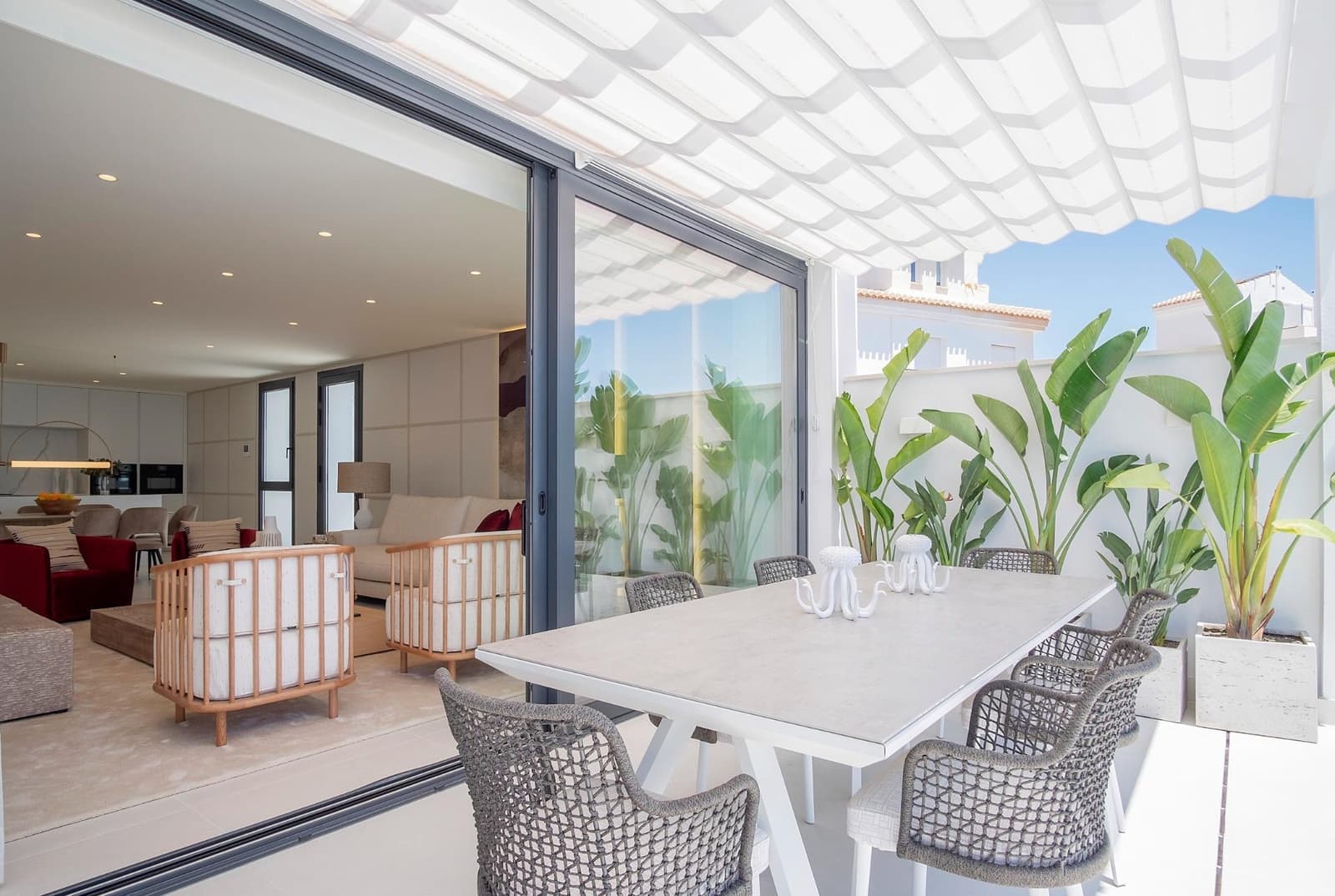 4 bedroom Villa for sale in Almunecar with pool garage - € 1,525,000 (Ref: 8519421)