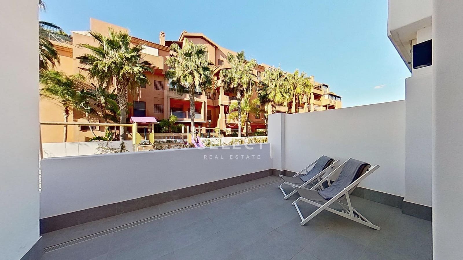 3 soveværelse Lejlighed til salg i Motril med swimmingpool garage - € 384.000 (Ref: 8722145)