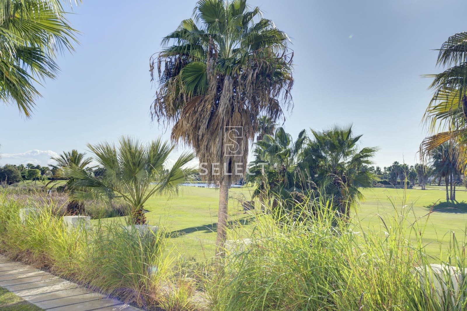 3 soveværelse Lejlighed til salg i Motril med swimmingpool garage - € 384.000 (Ref: 8722145)