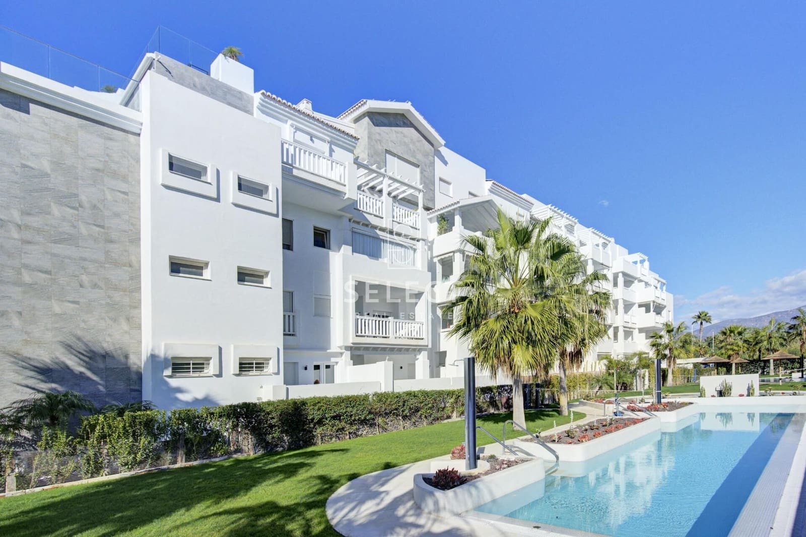 3 Zimmer Apartment zu verkaufen in Motril mit Pool Garage - 384.000 € (Ref: 8722145)