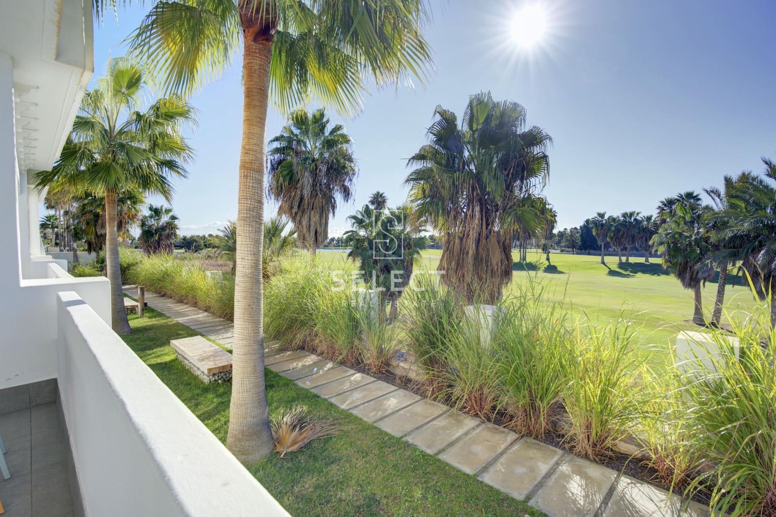 3 Zimmer Apartment zu verkaufen in Motril mit Pool Garage - 384.000 € (Ref: 8722145)