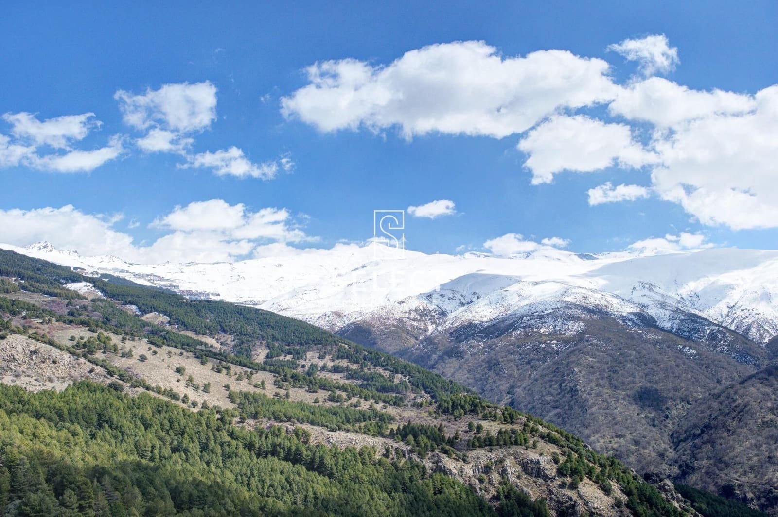 2 bedroom Apartment for sale in Sierra Nevada - € 202,000 (Ref: 8915480)