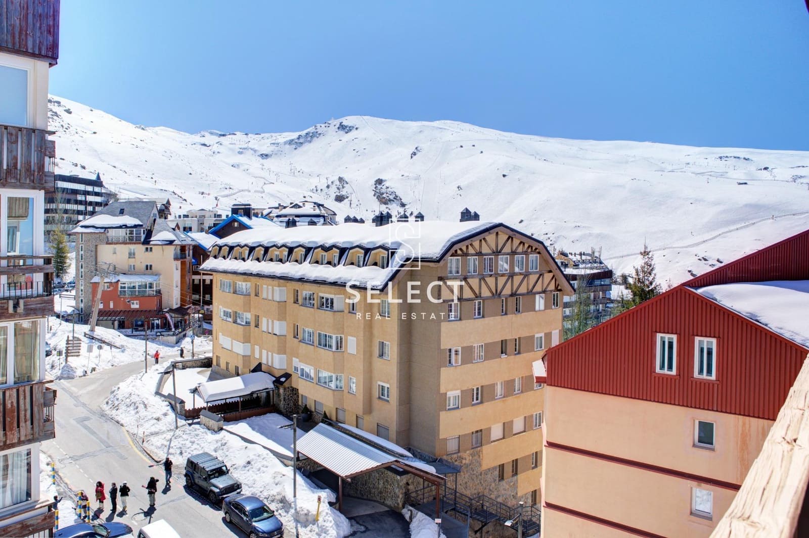 2 bedroom Apartment for sale in Sierra Nevada - € 202,000 (Ref: 8915480)