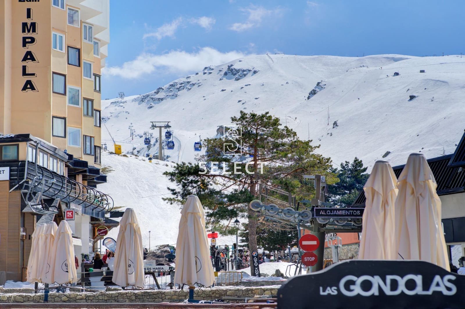 2 bedroom Apartment for sale in Sierra Nevada - € 202,000 (Ref: 8915480)