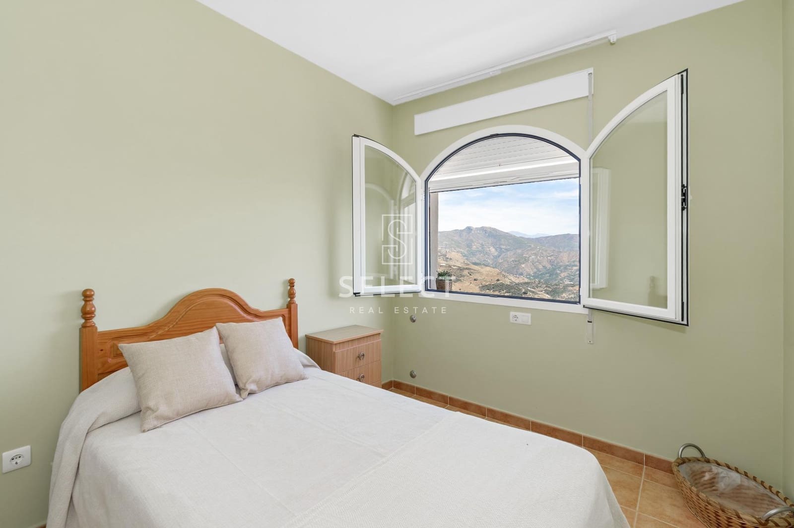 3 soveværelse Finca/Landehus til salg i Almunecar med swimmingpool garage - € 425.000 (Ref: 9228506)