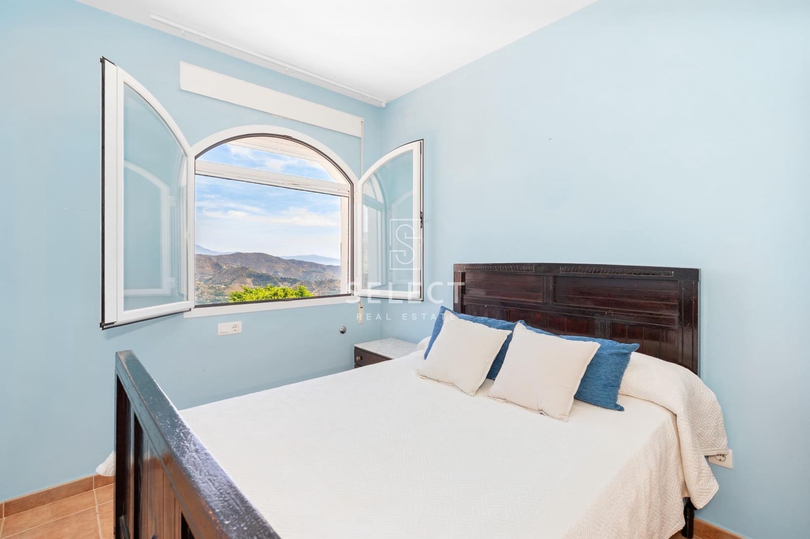 3 soveværelse Finca/Landehus til salg i Almunecar med swimmingpool garage - € 425.000 (Ref: 9228506)