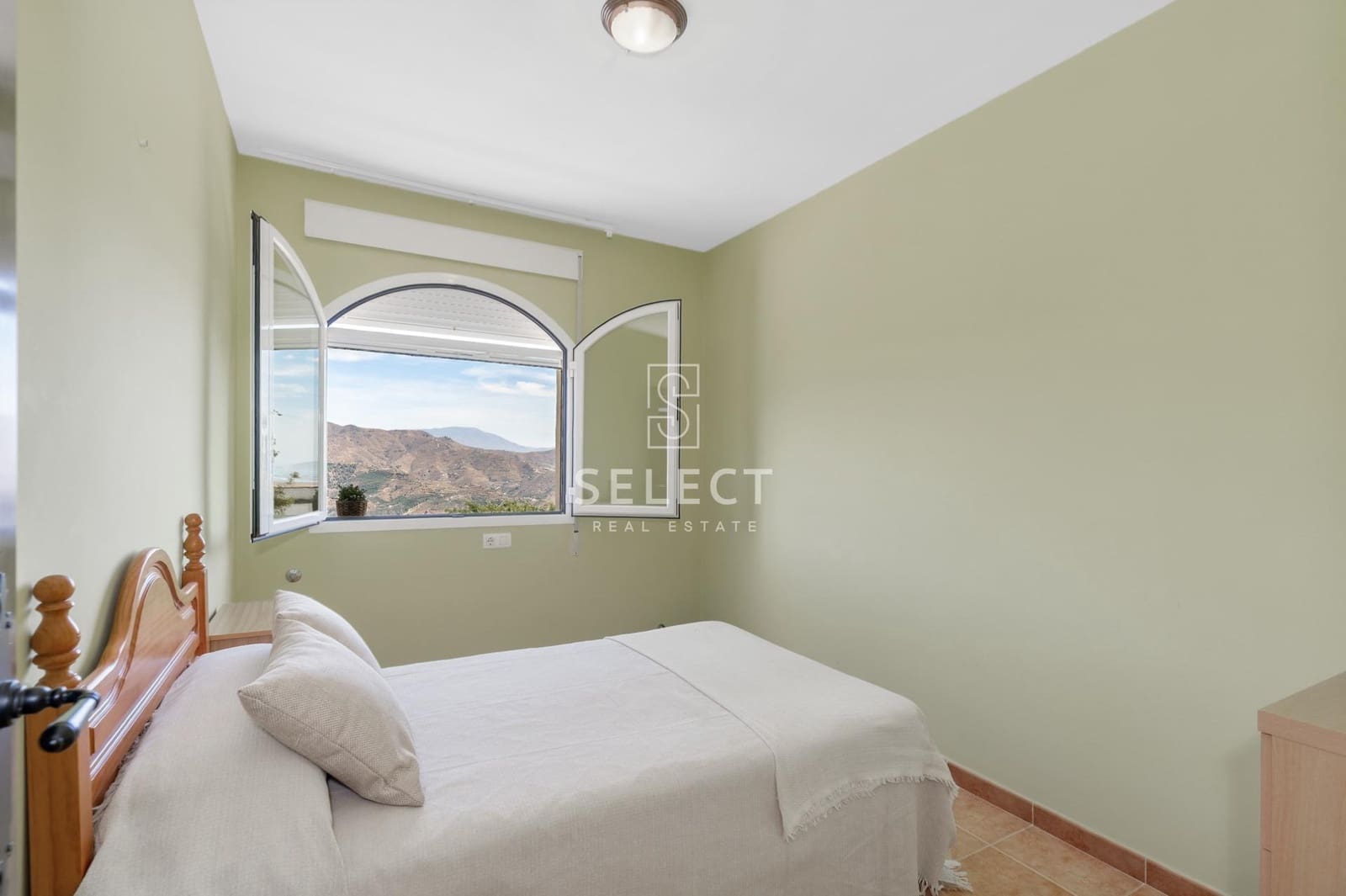 3 soveværelse Finca/Landehus til salg i Almunecar med swimmingpool garage - € 425.000 (Ref: 9228506)