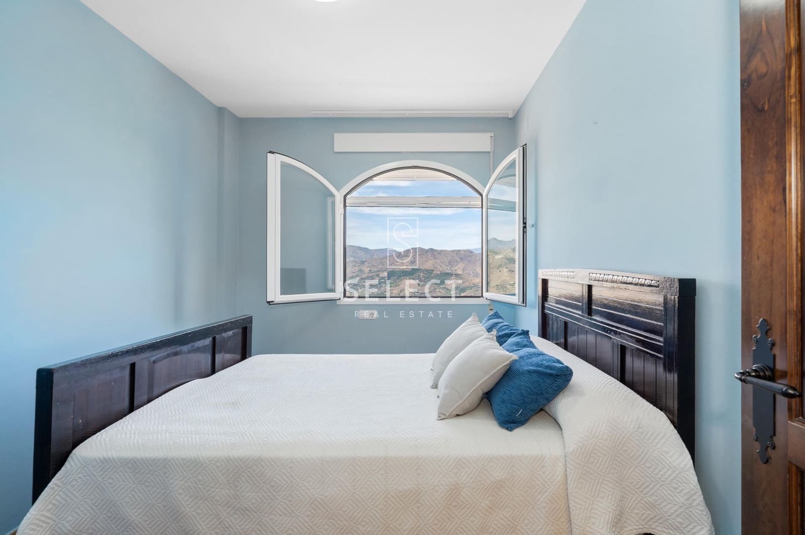 3 soveværelse Finca/Landehus til salg i Almunecar med swimmingpool garage - € 425.000 (Ref: 9228506)