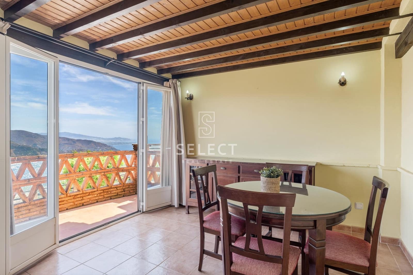 3 soveværelse Finca/Landehus til salg i Almunecar med swimmingpool garage - € 425.000 (Ref: 9228506)