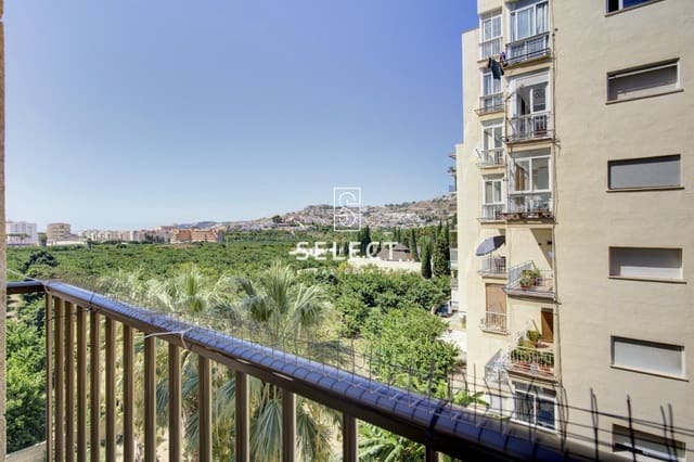 4 sovrum Lägenhet till salu i Almuñécar med garage - 305 000 € (Ref: 9236433)