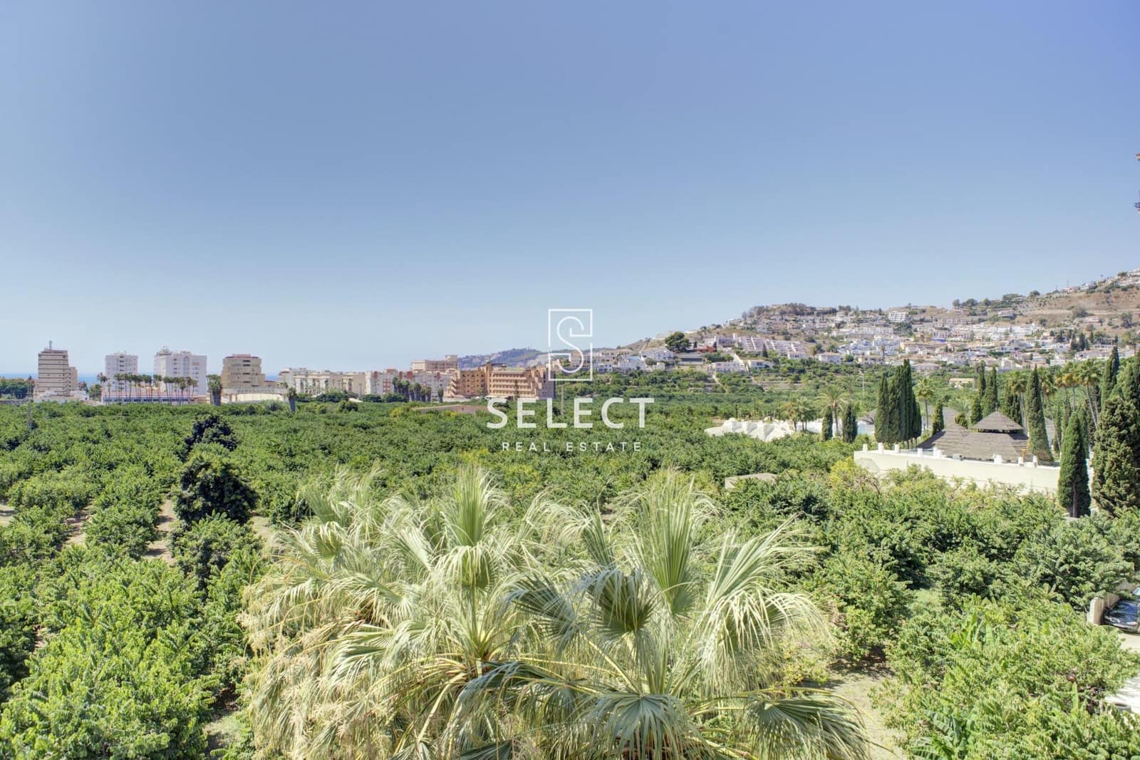 4 sovrum Lägenhet till salu i Almunecar med garage - 305 000 € (Ref: 9236433)