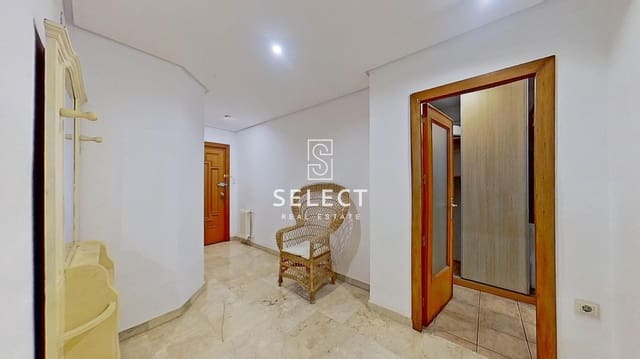 4 bedroom Apartment for sale in Zaidin, Granada city - € 295,000 (Ref: 9387931)