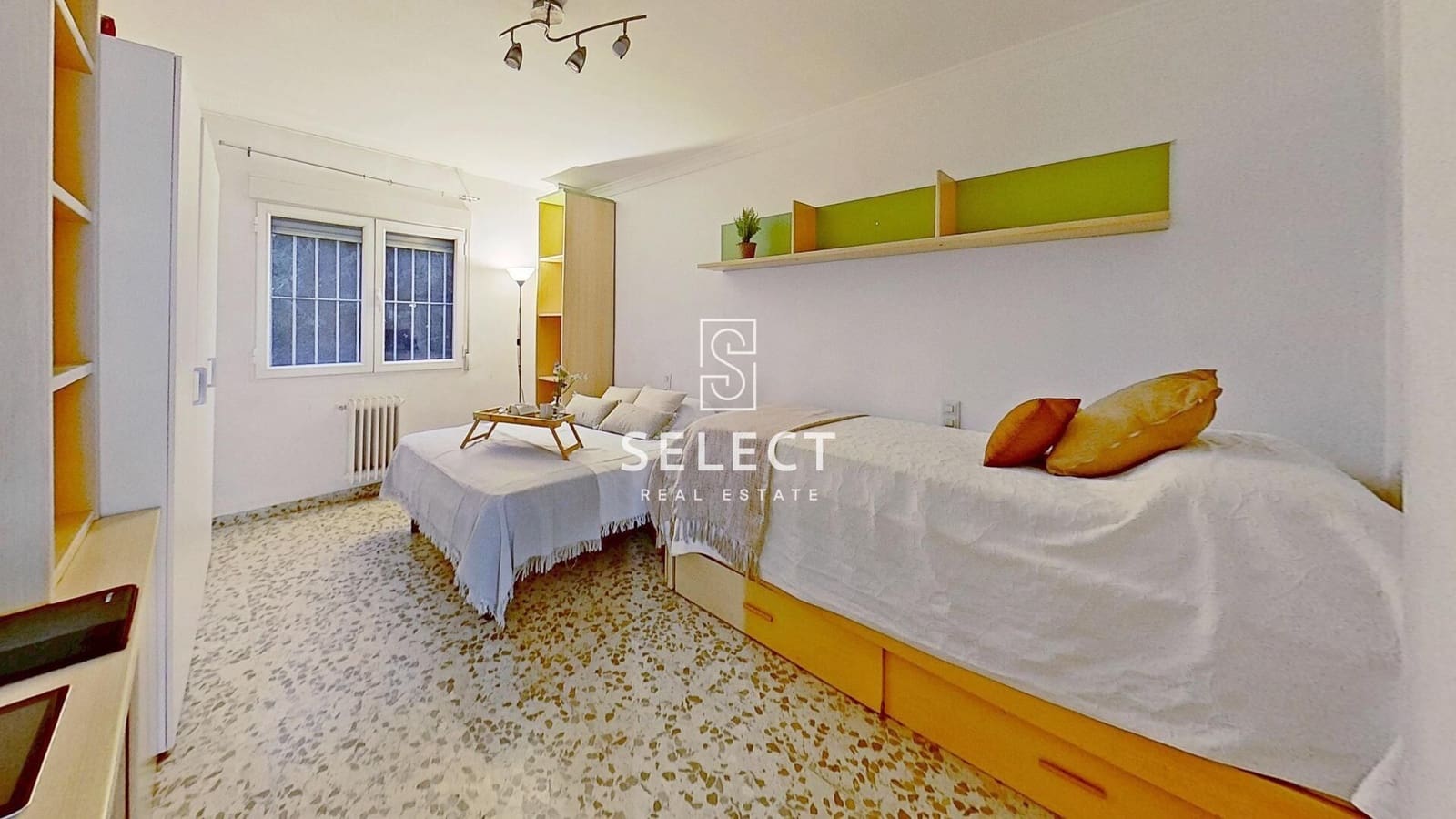 4 bedroom Apartment for sale in Granada city - € 295,000 (Ref: 9387931)