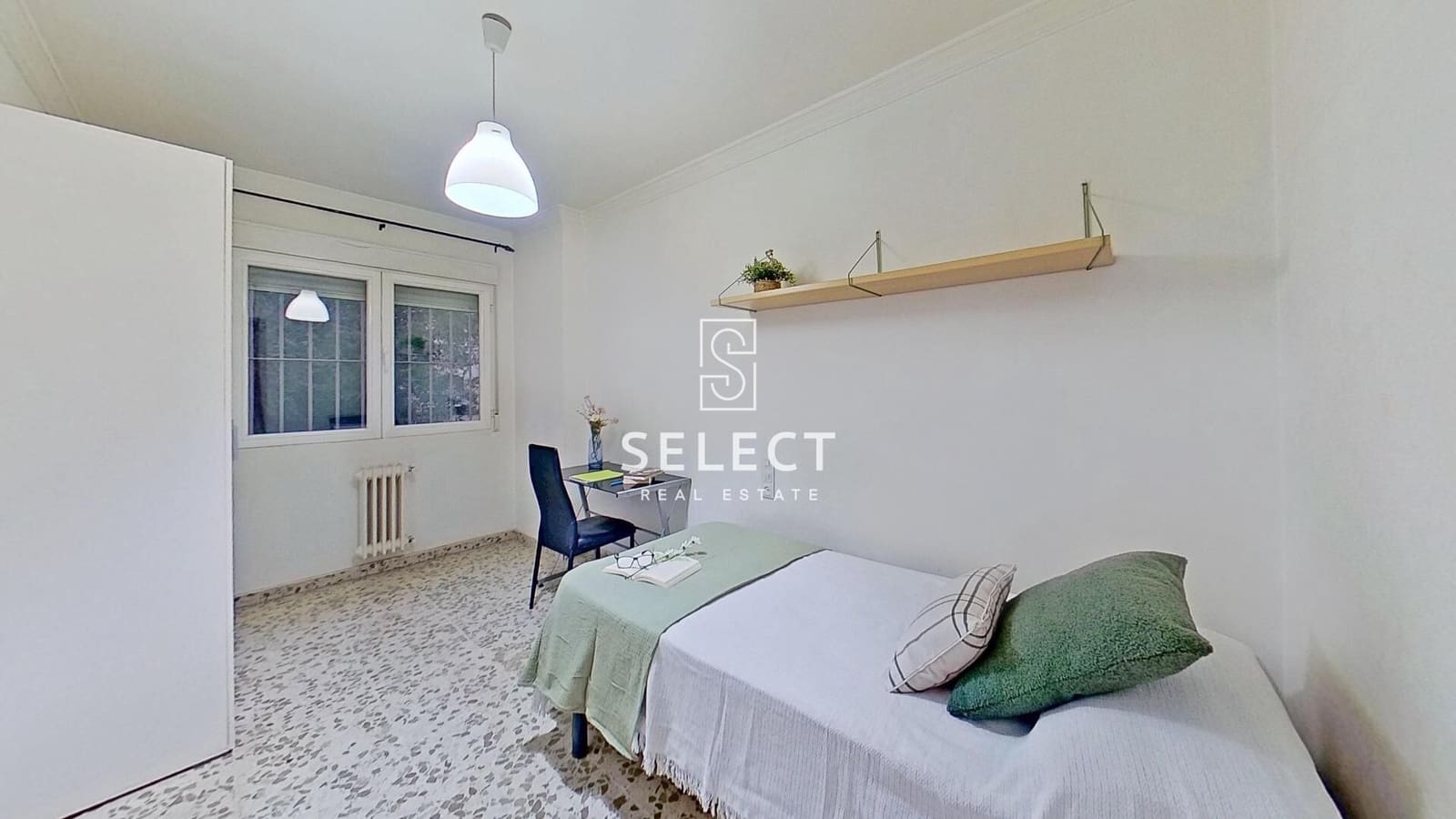 4 bedroom Apartment for sale in Granada city - € 295,000 (Ref: 9387931)