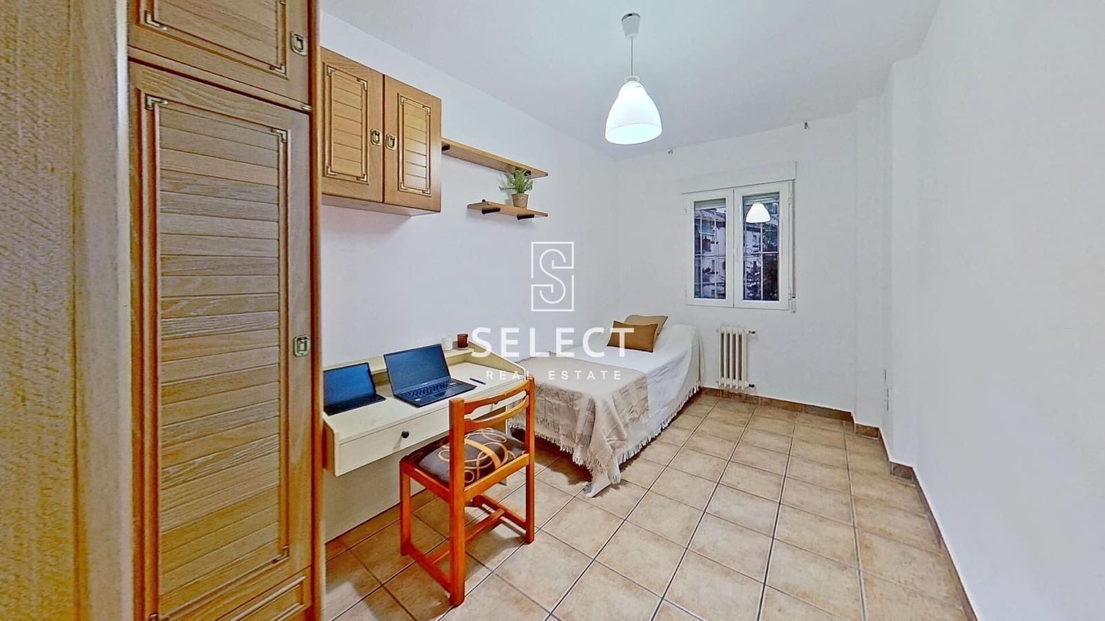 4 bedroom Apartment for sale in Granada city - € 295,000 (Ref: 9387931)