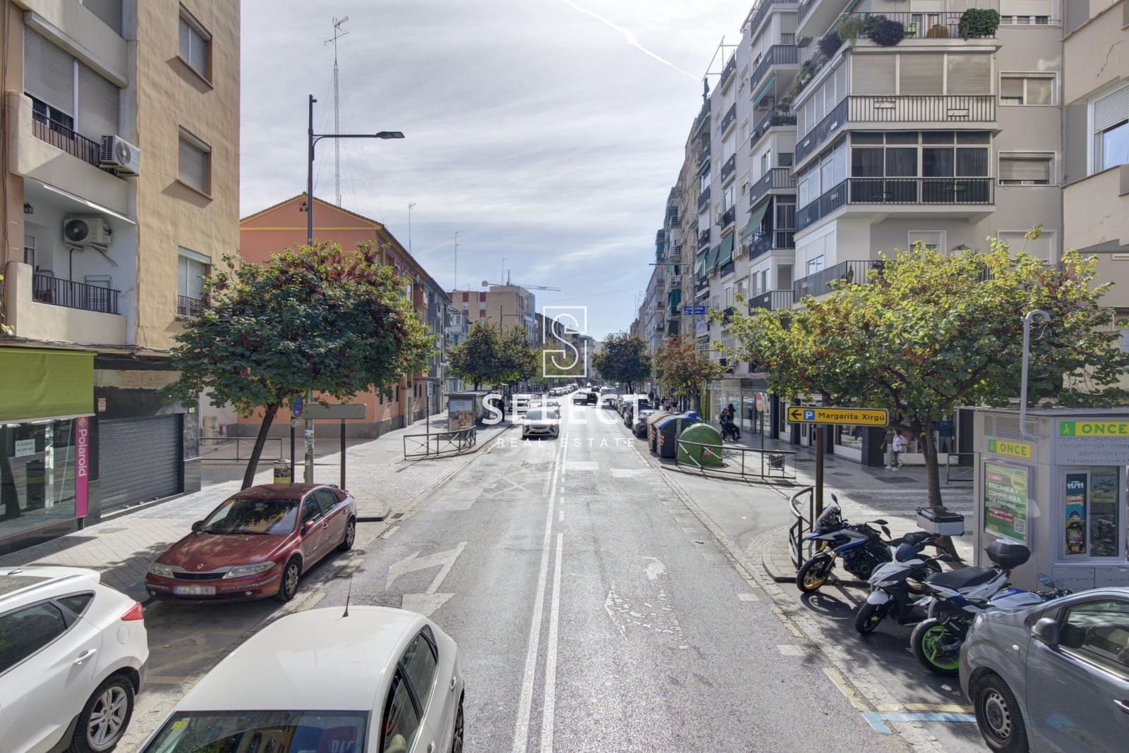 4 bedroom Apartment for sale in Granada city - € 285,000 (Ref: 9387931)