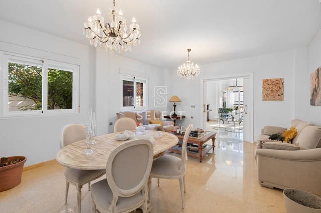 8 soverom Villa til salgs i Motril med svømmebasseng garasje - € 599 000 (Ref: 9403409)