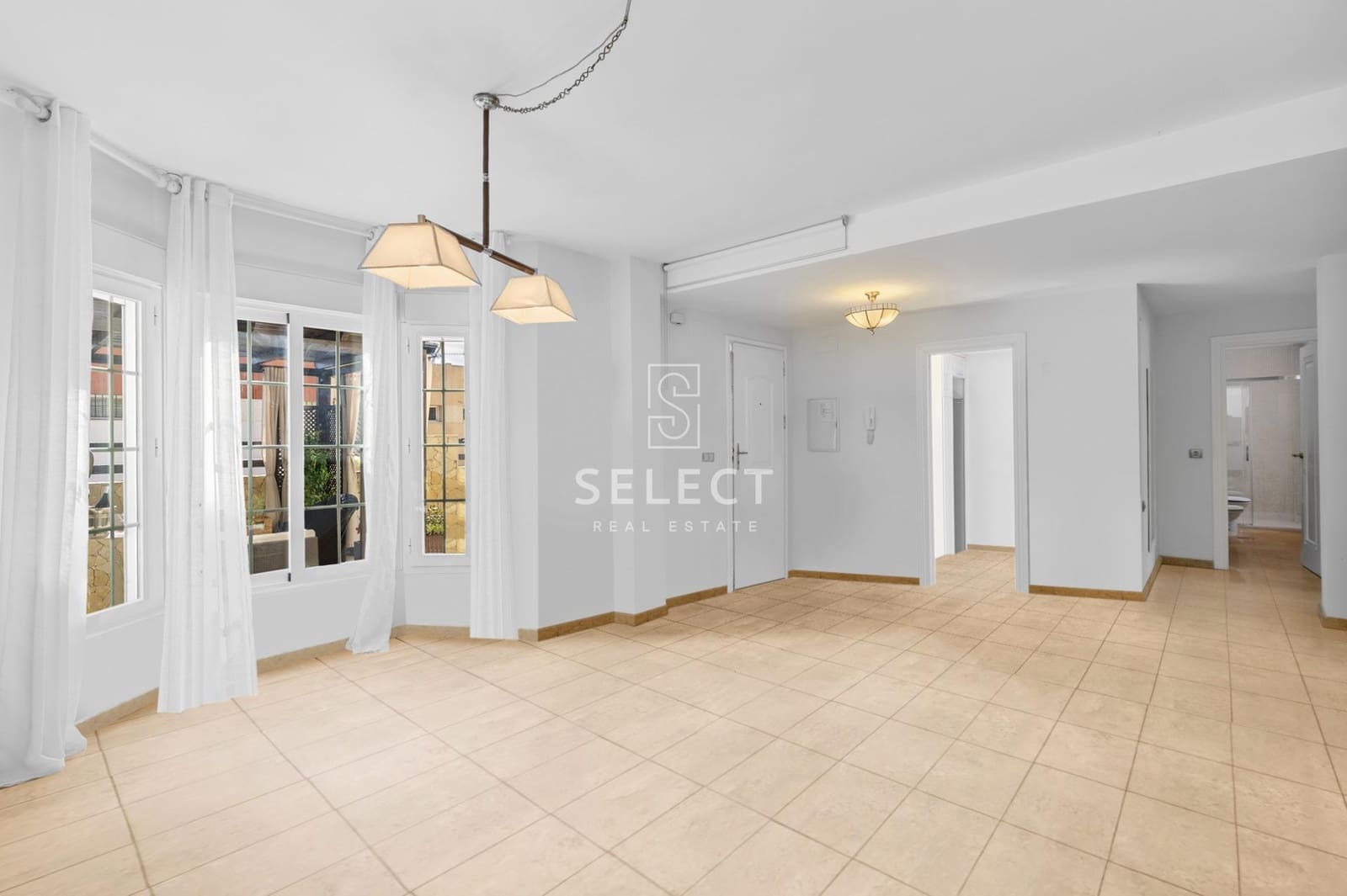 8 soverom Villa til salgs i Motril med svømmebasseng garasje - € 599 000 (Ref: 9403409)