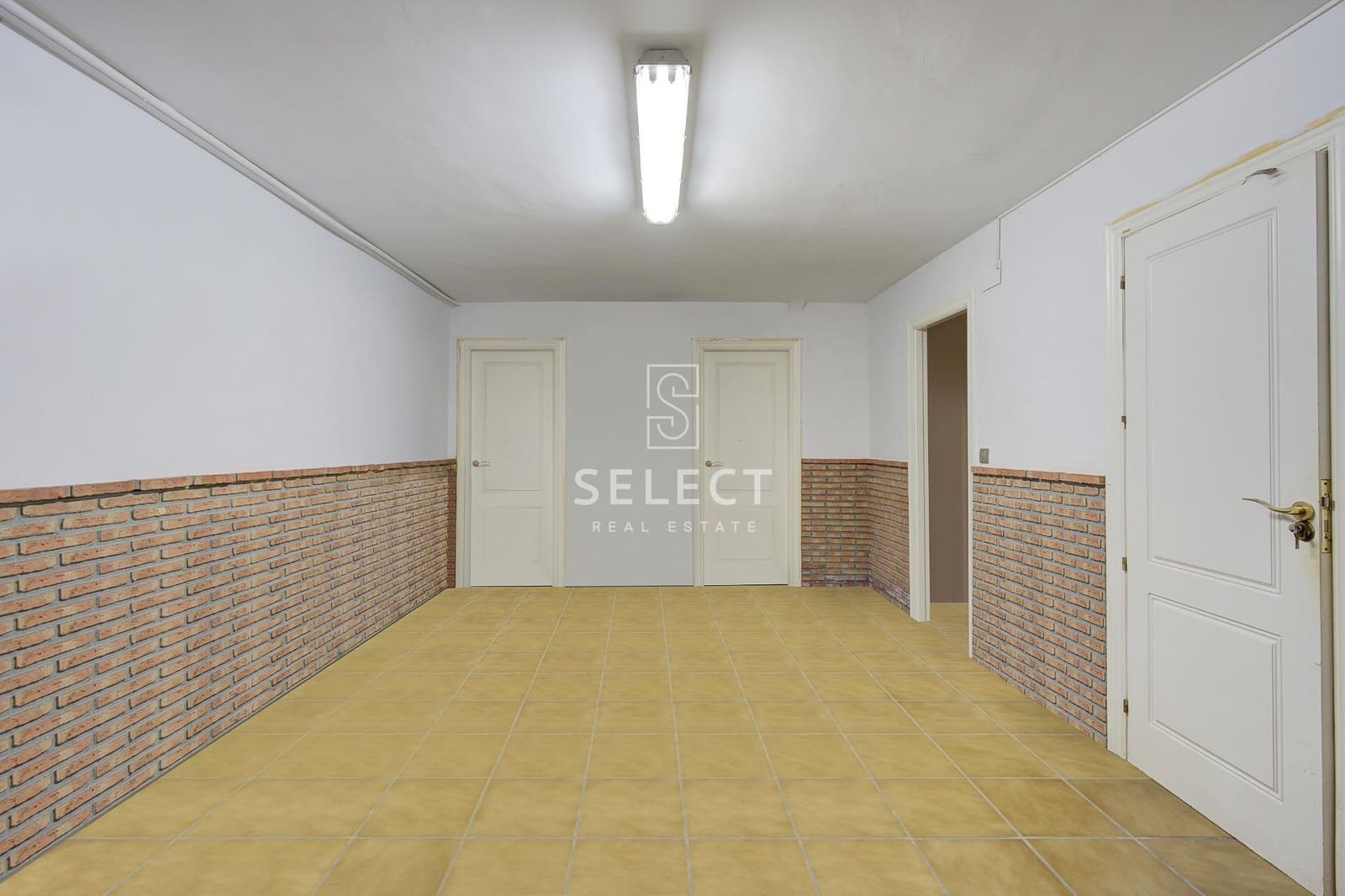 8 soverom Villa til salgs i Motril med svømmebasseng garasje - € 599 000 (Ref: 9403409)