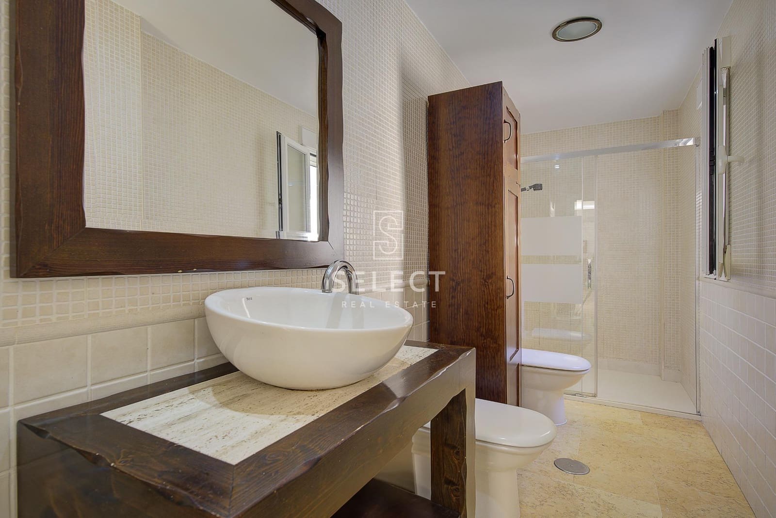 8 soverom Villa til salgs i Motril med svømmebasseng garasje - € 599 000 (Ref: 9403409)