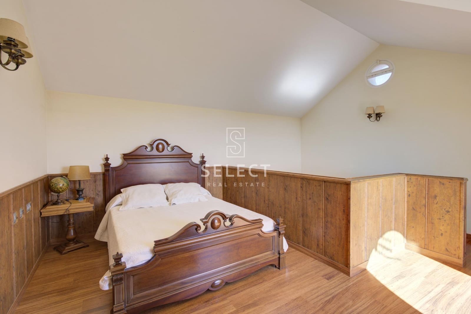 8 soverom Villa til salgs i Motril med svømmebasseng garasje - € 599 000 (Ref: 9403409)