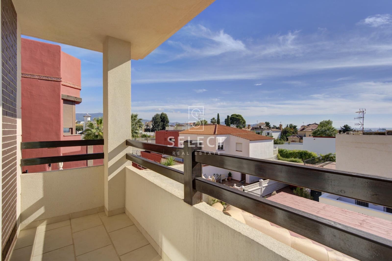 8 soverom Villa til salgs i Motril med svømmebasseng garasje - € 599 000 (Ref: 9403409)