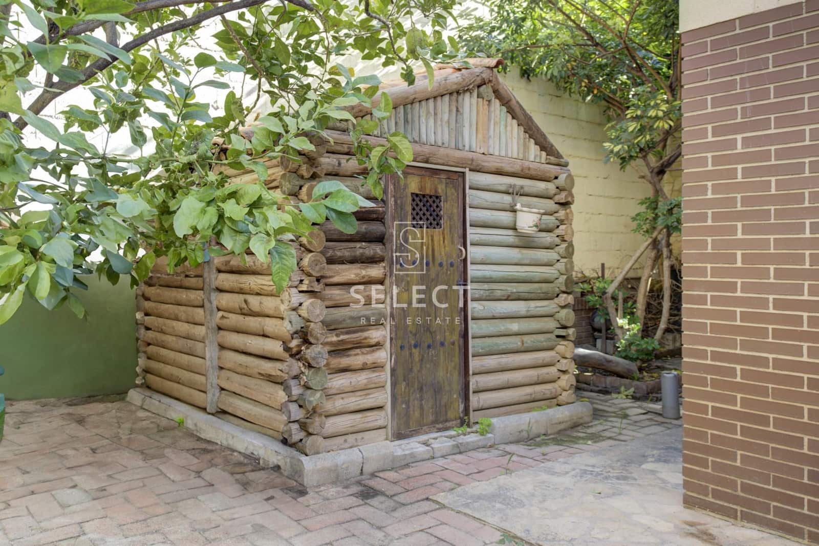 8 soverom Villa til salgs i Motril med svømmebasseng garasje - € 599 000 (Ref: 9403409)