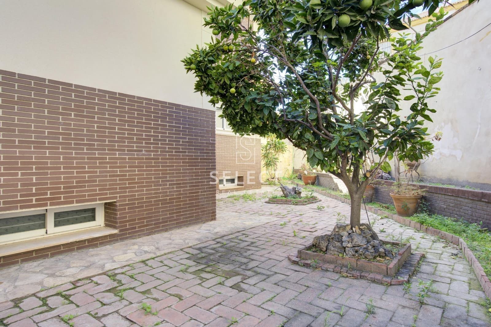 8 soverom Villa til salgs i Motril med svømmebasseng garasje - € 599 000 (Ref: 9403409)