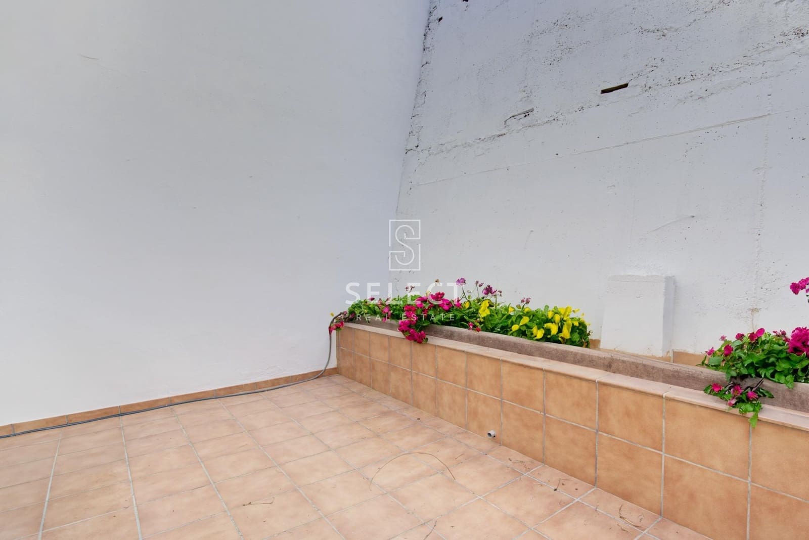 3 chambre Villa/Maison Mitoyenne à vendre à La Herradura avec piscine garage - 430 000 € (Ref: 9410983)