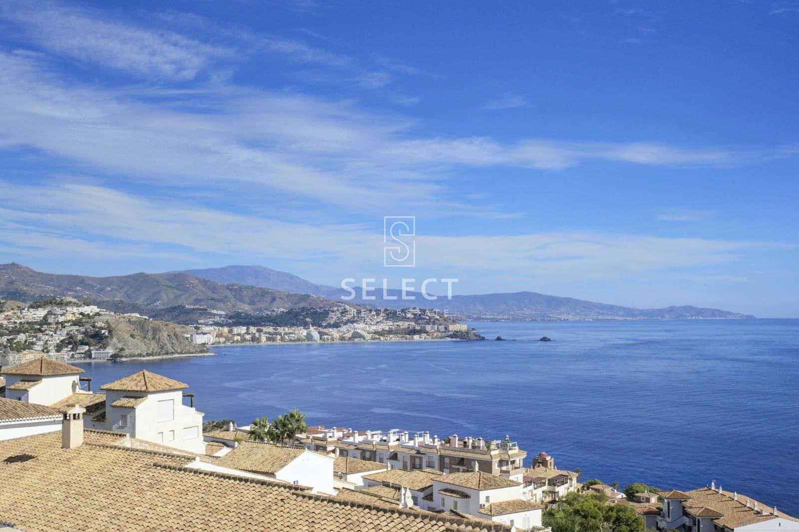 3 chambre Villa/Maison Mitoyenne à vendre à La Herradura avec piscine garage - 430 000 € (Ref: 9410983)