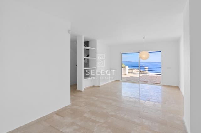 Adosado de 3 habitaciones en La Herradura, Almuñécar en venta con piscina garaje - 420.000 € (Ref: 9410983)