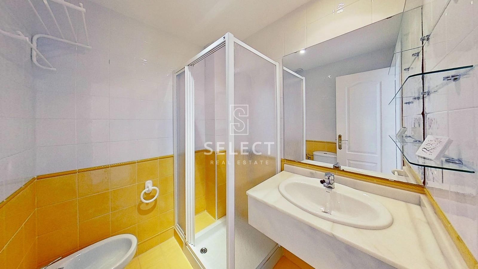 3 chambre Villa/Maison Mitoyenne à vendre à La Herradura avec piscine garage - 420 000 € (Ref: 9410983)
