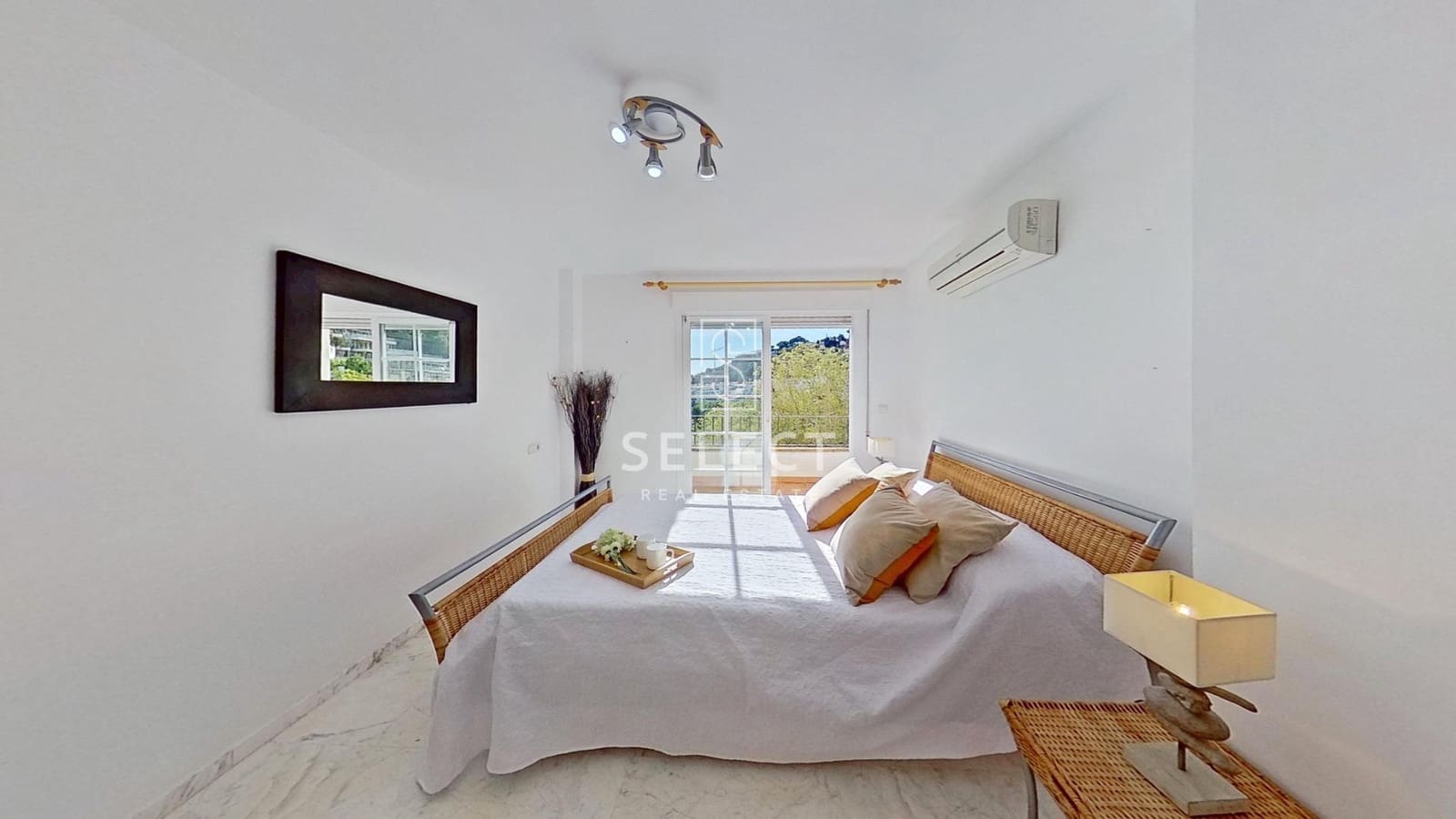 2 sypialnia Apartament na sprzedaż w La Herradura z basenem - 320 000 € (Ref: 9440155)