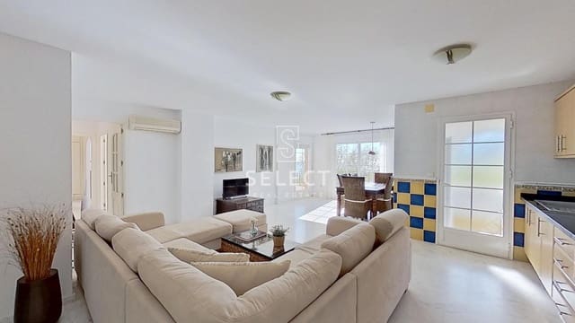 2 Zimmer Apartment zu verkaufen in La Herradura, Almuñécar mit Pool - 314.000 € (Ref: 9440155)