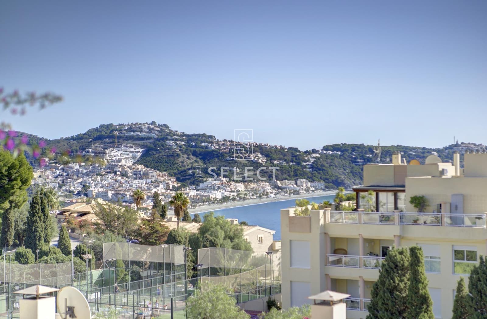 3 soveværelse Rækkehus til salg i La Herradura - € 459.000 (Ref: 9449203)