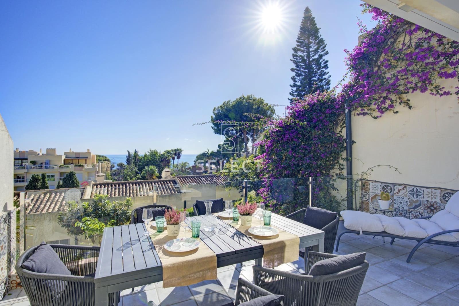 3 bedroom Terraced Villa for sale in La Herradura - € 469,000 (Ref: 9449203)