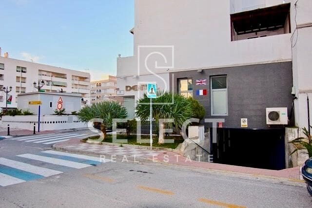 Garage att hyra i La Herradura, Almuñécar - 100 € (Ref: 9494661)