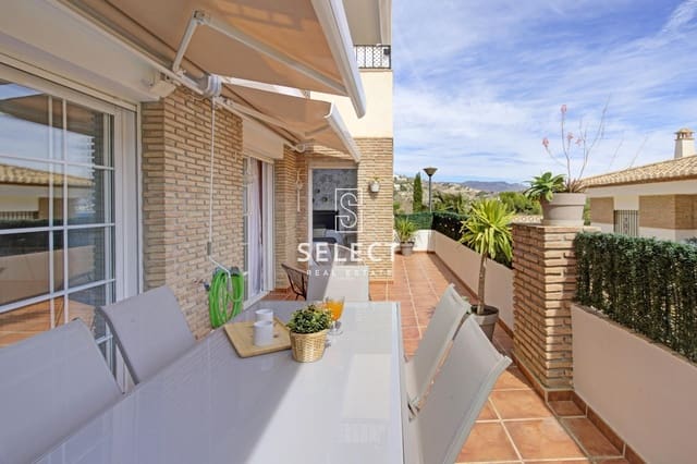 2 bedroom Apartment for sale in La Herradura, Almuñécar with pool - € 264,000 (Ref: 9533751)