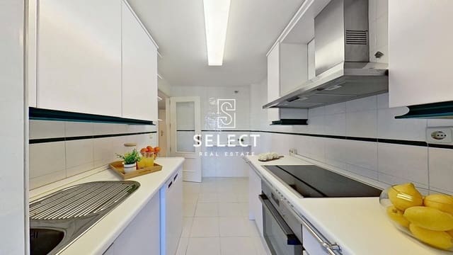 2 soverom Leilighet til salgs i Puerto Banus, Marbella med svømmebasseng garasje - € 485 000 (Ref: 9648142)